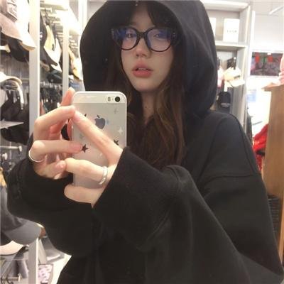 假冒女团 在线观看